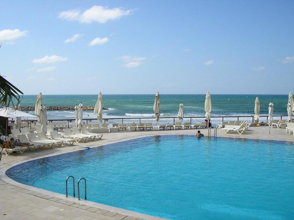 Raphael Apartments Herzelia Exterior foto